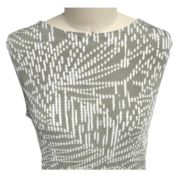 Chicos Travelers Abstract Print Dress Green White No Wrinkle NWT 3 - Picture 2 of 6